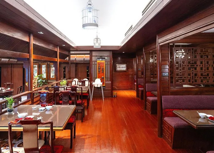 Ambassador Hotel 4*