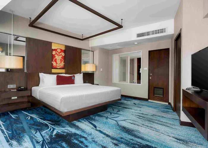 Ambassador 4* Bangkok