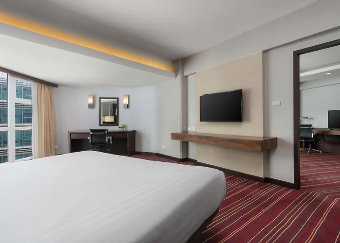 Ambassador 4* Bangkok